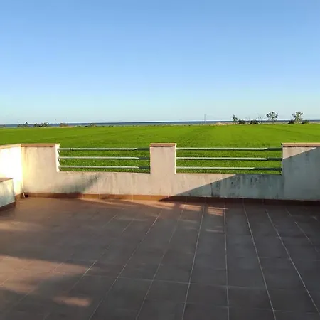 Casa vacanze Pequena En El Centro Del Delta Del Ebro *